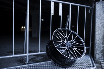 21 Zoll Felgen Felge Japan Racing Wheels JR38 Black / Silver / Hypergrau