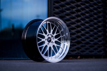 19 Zoll Felgen Felge Japan Racing Wheels JR23  Silver