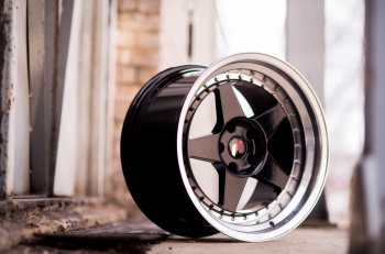 Japan Racing Wheels JR6 Gossy Black