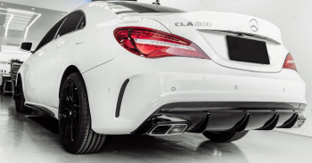 Diffusor Auspuffblenden SCHWARZ GLÄNZEND für Mercedes C117 CLA-Klasse  seite