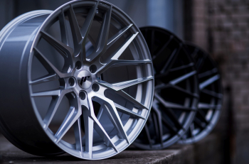 18 Zoll Felgen Felge Japan Racing Wheels JR-28 / Silver