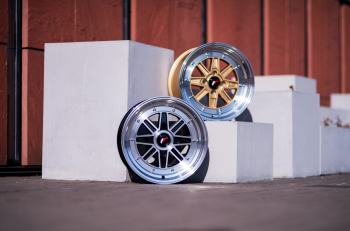 15 Zoll Felgen Felge Japan Racing Wheels JR31 / Black / Gold