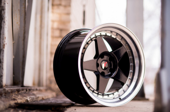 Japan Racing Wheels JR6 Gossy Black