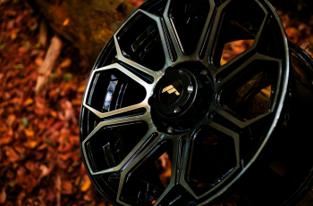 OFFROAD FELGEN JAPAN RACING JRX2 in 8x18 ET20 PASSEND FÜR FORD RANGER RAPTOR (2023-)