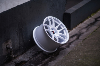 18 Zoll Felgen Felge Japan Racing Wheels JR-29 / White