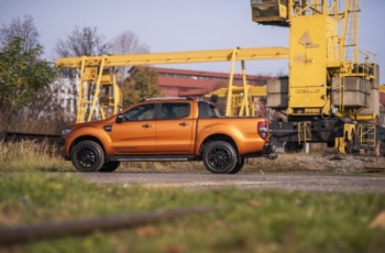 1X ALUFELGE JAPAN RACING JRX2 in 8x18 ET20 PASSEND FÜR FORD RANGER RAPTOR (2023-)